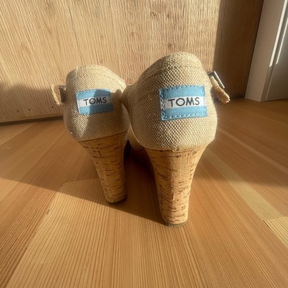 Toms “Sierra” Cork Wedge Sandal with Linen straps (size 9) - Picture 5 of 6
